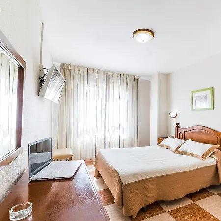 Hotel Sevilla *