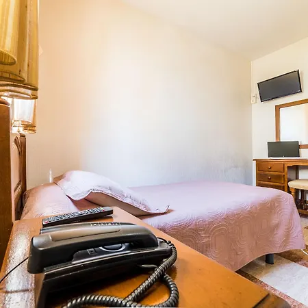 Hotel Sevilla *